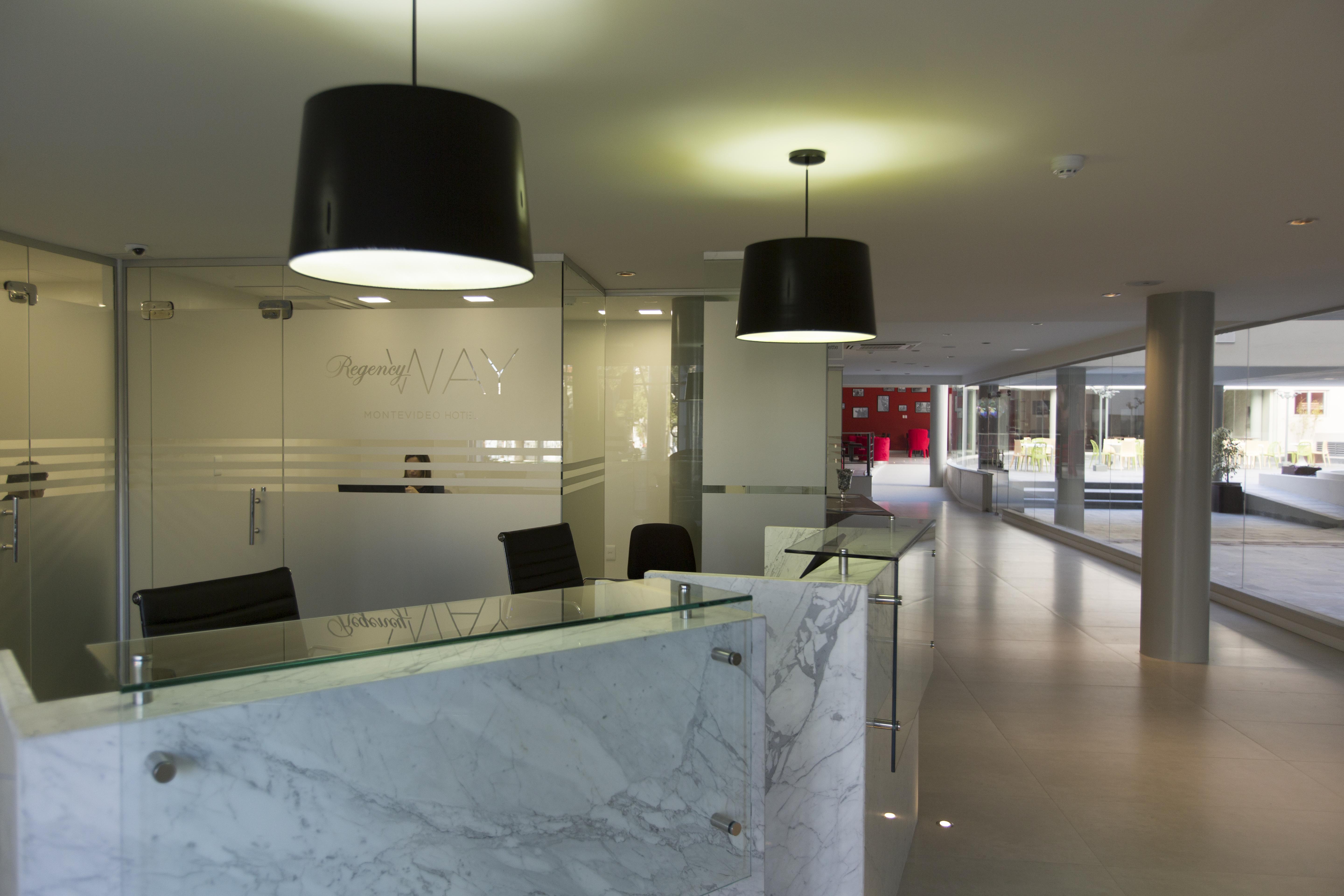 Regency Way Montevideo Hotel 외부 사진